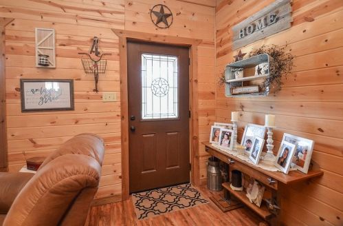 38322 Cork St, Hempstead TX  77445-7408 exterior