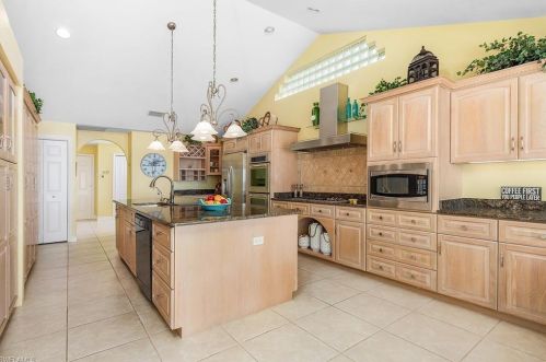 26876 Mclaughlin Blvd, Bonita Springs FL  34134-3846 exterior