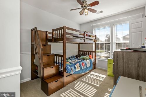 12810 Silvia Loop, Woodbridge VA  22192-5091 exterior