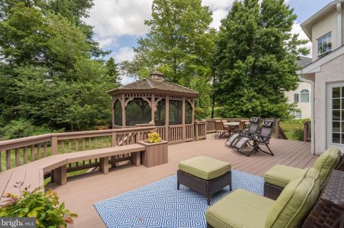 34 Heather Way, Newtown Square, PA 19073-3966