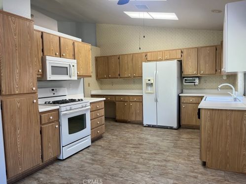 10660 Deerfield Dr, Beaumont, CA 92223-5599