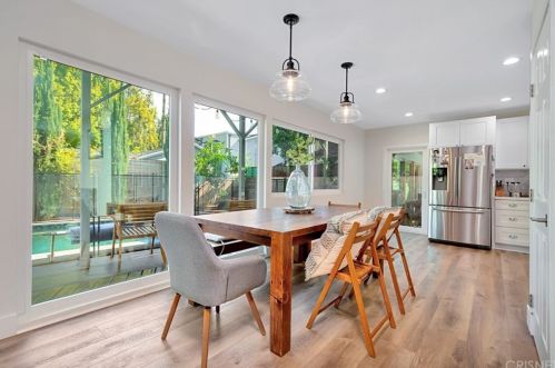 13515 Addison St, Van Nuys, CA 91423-1409