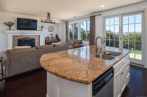 7608 Seattle Dr, La Mesa CA  91941-7892 exterior
