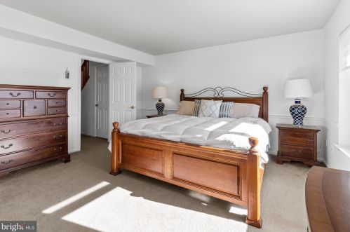 1628 Devon Ct, Yardley PA 19067-5741 exterior