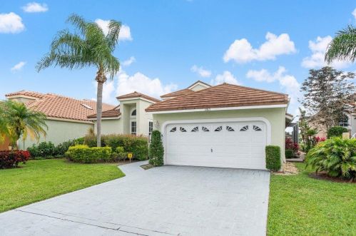 12811 Oak Knoll Dr, West Palm Beach, FL 33418-6997