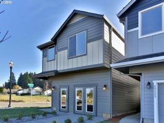 13100 25th St, Vancouver WA  98684-6880 exterior