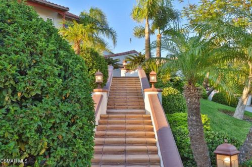 5391 Evening Sky Dr, Simi Valley CA  93063-5744 exterior