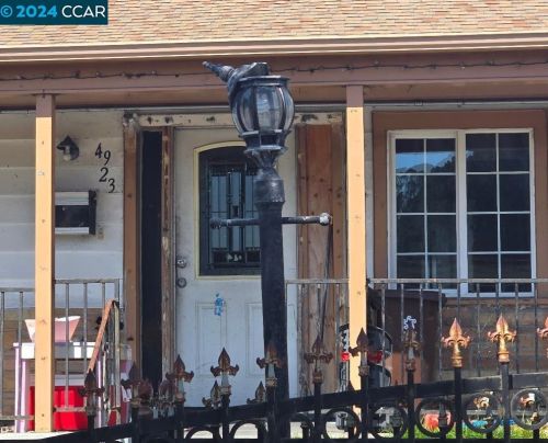 4923 Potrero Ave, Richmond CA  94804-4444 exterior