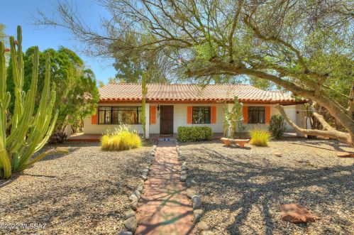 2130 Norton Ave, Tucson, AZ 85713-3915