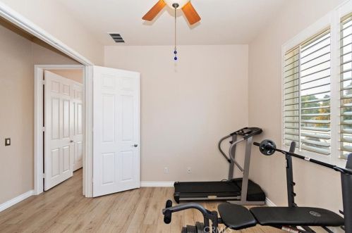 825 Sherwood Ct, Beaumont CA  92223-8556 exterior