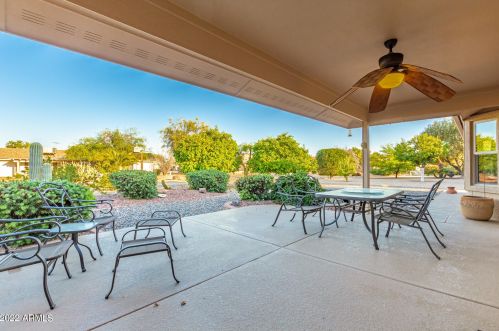 20019 146th Dr, Sun City AZ 85375-6126 exterior