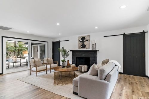 5230 El Cedral St, Long Beach CA  90815-3904 exterior