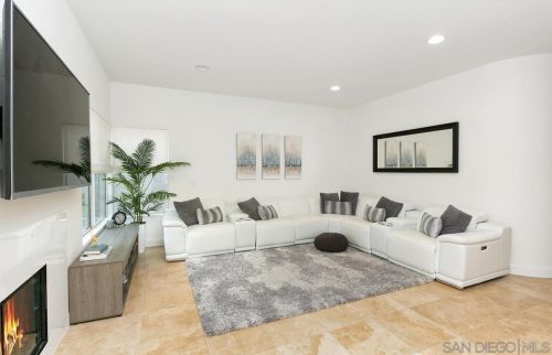 4780 Tarantella Ln, San Diego, CA 92130-2466