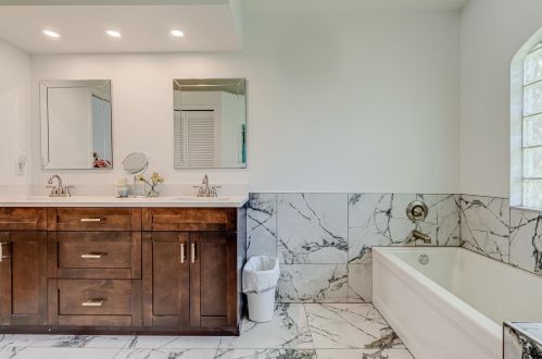 963 Ridgewood Ter, Tarpon Springs FL  34689-2622 exterior