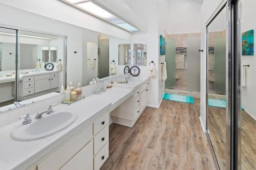 28782 Vista Valley Dr, Vista CA  92084-2223 exterior