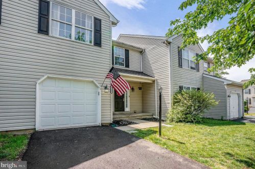 1109 Oxford Cir, Lansdale PA 19446-6653 exterior