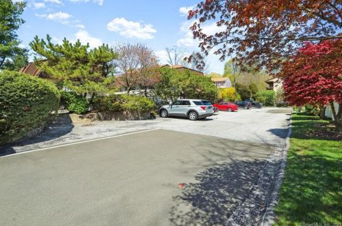 16 Bouton St, Stamford CT  06907-1675 exterior