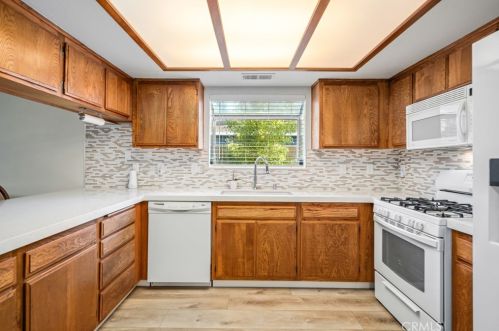 43838 Palm Vis Ave, Lancaster CA 93535-3304 exterior