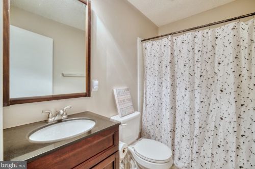 305 Harrison Cir, Locust Grove VA  22508-5256 exterior