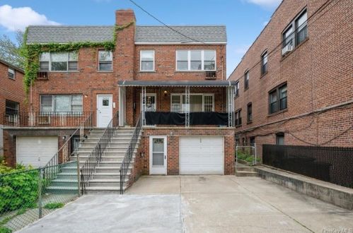 2425 Matthews Ave, Bronx, NY 10467-9211