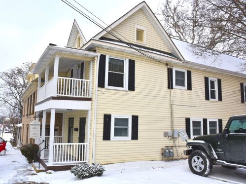 307 Walnut St, Meadville, PA 16335-2631