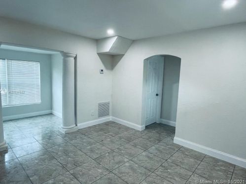 6441 19th St, Hollywood FL  33023-2116 exterior