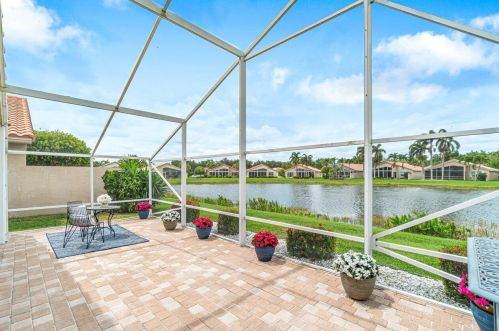 6651 Maybrook Rd, Boynton Beach, FL 33437-6411