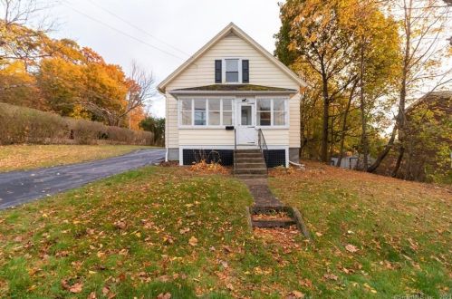 58 Fairfield St, Bristol, CT 06010-3617