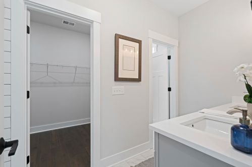 1872 Rifle Range Rd, Mount Pleasant SC  29464-9437 exterior