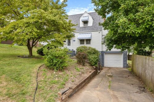2417 Milburn St, Mckeesport, PA 15132-5922