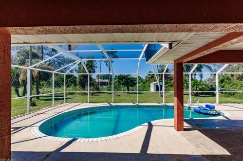 403 Roosevelt Ave, Lehigh Acres FL  33936-1202 exterior