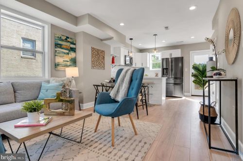 456 Burbank St, Washington, DC 20019-4231