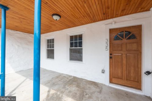 335 Main St, Parkesburg, PA 19365-1009