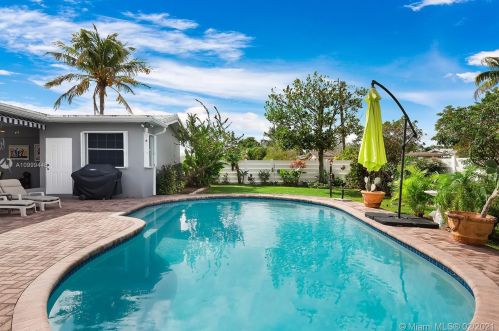 800 46th Ave, Hollywood FL  33021-5909 exterior