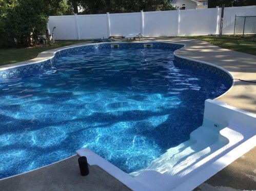 32 Aster Ave, Holtsville NY  11742-1703 exterior