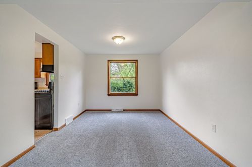 212 Halsey Dr, Mckeesport PA  15132-7510 exterior