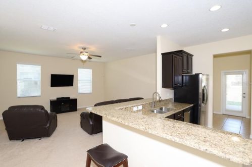 1012 Seburn Rd, Apopka FL  32703-8425 exterior