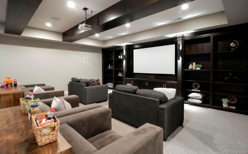 1140 Ogden St, Denver CO 80205-5137 exterior