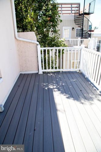 726 24 St, Philadelphia PA 19146-2540 exterior