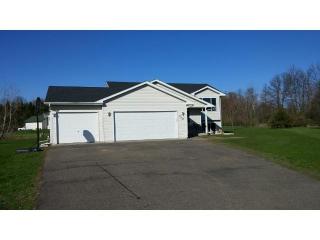 312 Hazelnut Dr, Eau Galle, WI 54028-9401
