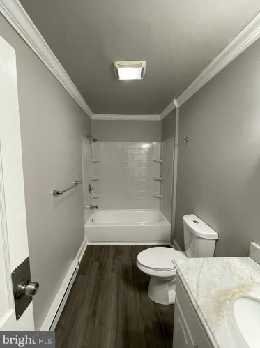 1929 Brookwood St, Harrisburg PA  17104-2326 exterior