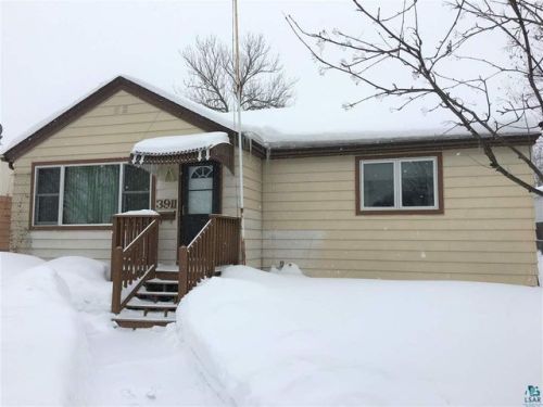 3911 4th Ave, Hibbing, MN 55746-3121