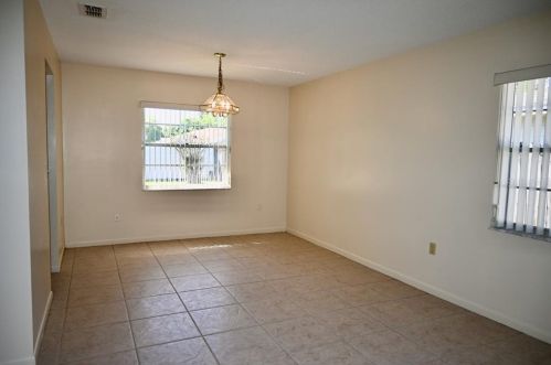 2714 Myakka Dr, Orlando FL 32839-5271 exterior