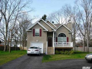 131 Forrest Ave, Smith Point, NY 11967-1958
