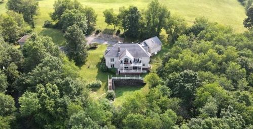 125 Swain Hill Rd, Harmony, PA 16037-9158