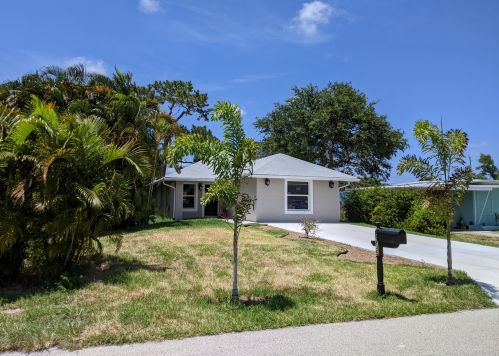 5235 Madison Rd, Delray Beach FL  33484-4220 exterior