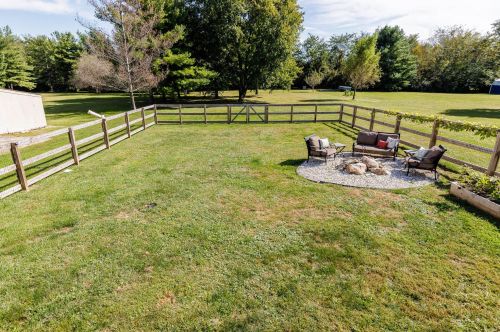 1239 Choctaw Dr, London OH  43140-8726 exterior