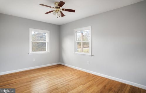 288 Cave Spring Ln, Edinburg VA  22824-3404 exterior