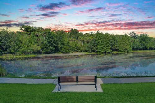 1070 Nash Dr, Kissimmee FL  34747-4319 exterior