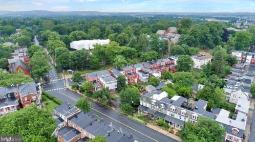 415 College Ave, Lancaster PA  17603-3319 exterior